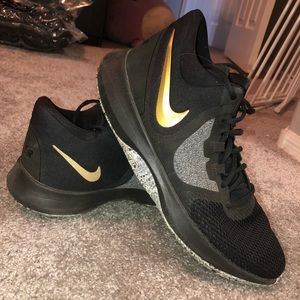 NIKE Air Precision 2, 11.5 men’s, barely worn.